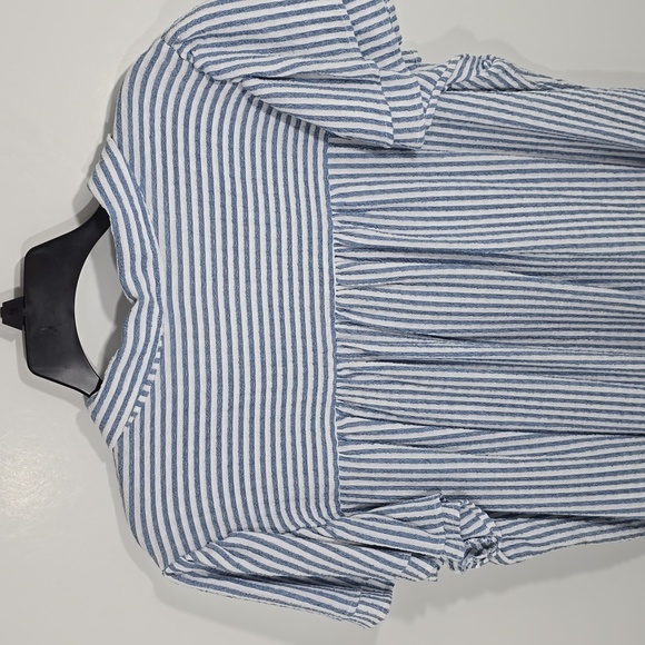 {Jane + Delancy} Women's Blue and White Striped Ruffled Sleeves Buttoned Top - Picture 4 of 14